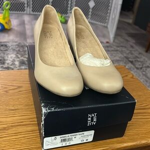 ⭐️ Naturalizer Donelle Tender Taupe 10M